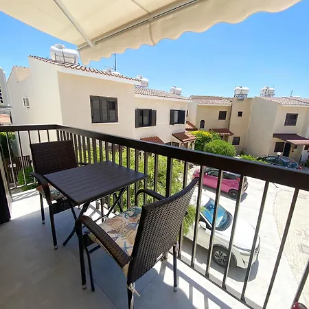 Nest In アパート