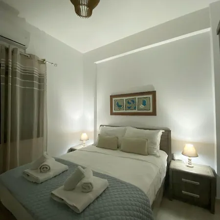 アパート Nest In *