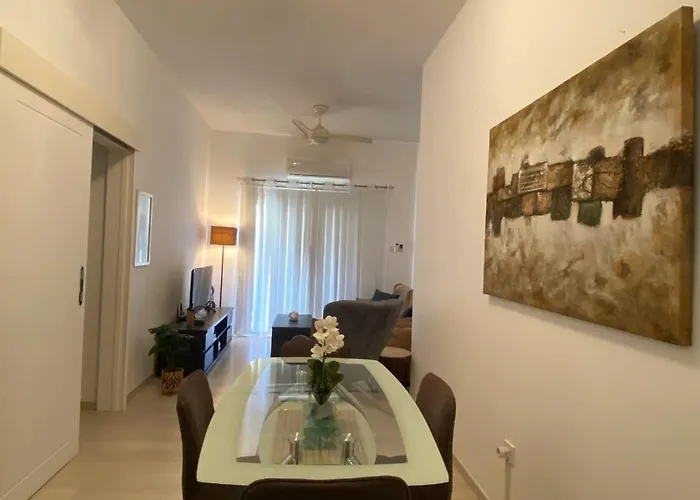 Nest In Lägenhet Tala